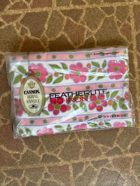 Vintage Cannon Full Fitted Sheet Pink Primrose 1970s NOS Mod MCM RARE